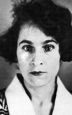 16783050_116450125567