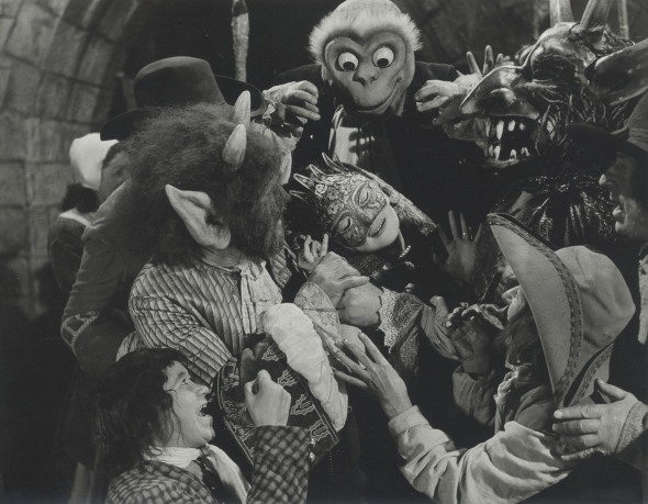 saraband-for-dead-lovers-1948-001-the-gang-children